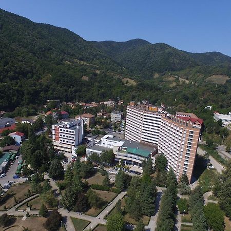 Hotel Domogled Băile Herculane Exteriör bild